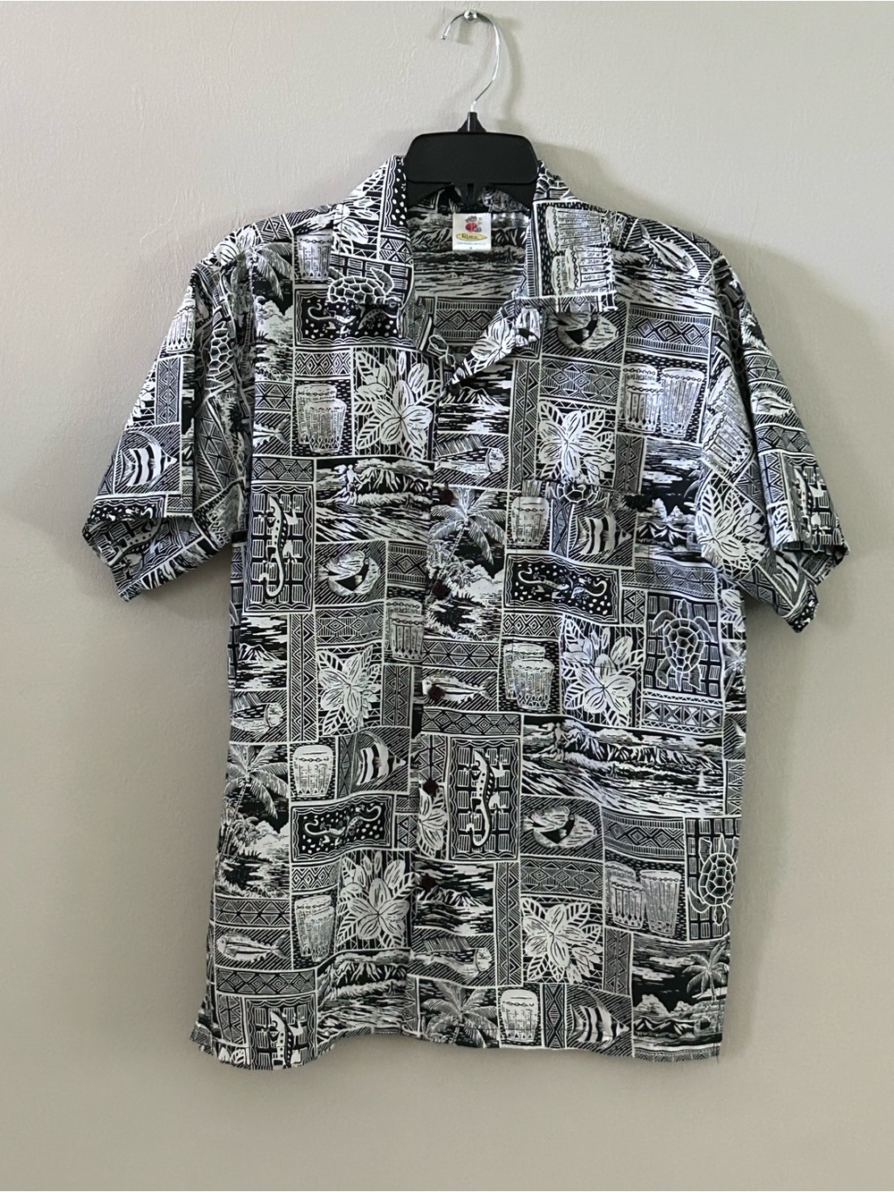 RIMA Vintage Men’s Size M Black & White Tribal Tropical Hawaiian 🌺 Aloha Shirt